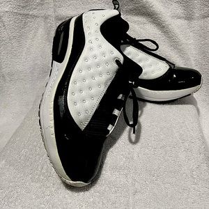 Nike  white/black Jordan’s. Size 6Y